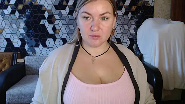 NikaSkylink online show from February 3, 5:05 am