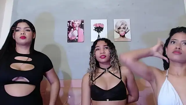 Adut Akech online show from October 9, 4:11 pm