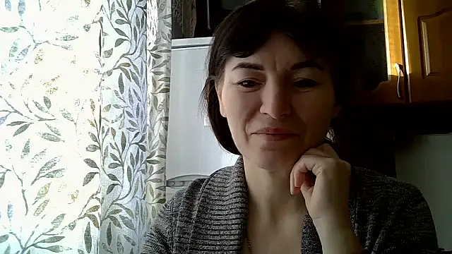 Krystal 82 online show from February 2, 8:35 am