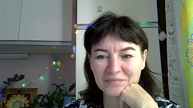 Krystal 82 online show from October 1, 6:51 am