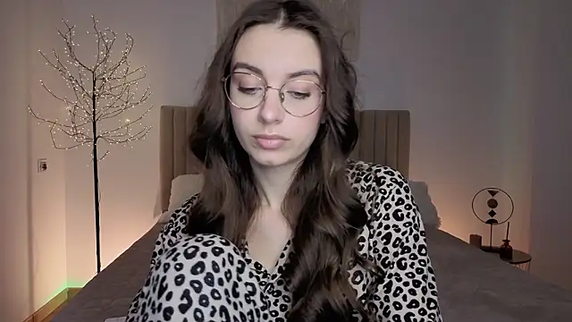 Real cutie1 online show from March 25, 3:15 pm