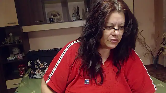 Snapshot of Claudia_71love chatting on September 24, 9:47 pm Claudia 71love online show from September 24, 9:47 pm