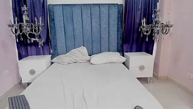 rubyrouge   online show from September 30, 7:19 pm