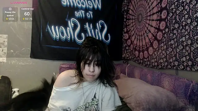 London Ray online show from October 2, 5:45 am