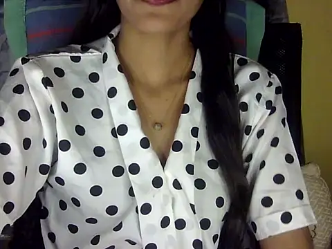 zara Khan0 online show from October 22, 2:33 pm