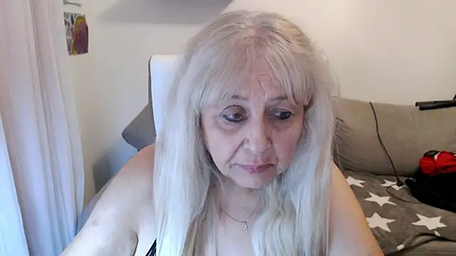 Snapshot of SusiLifeXXX chatting on September 29, 10:37 pm SusiLifeXXX online show from September 29, 10:37 pm