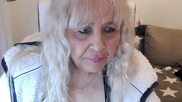 Snapshot of SusiLifeXXX chatting on September 30, 10:47 pm SusiLifeXXX online show from September 30, 10:47 pm