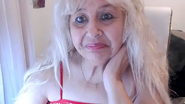 Snapshot of SusiLifeXXX chatting on October 10, 8:36 pm SusiLifeXXX online show from October 10, 8:36 pm