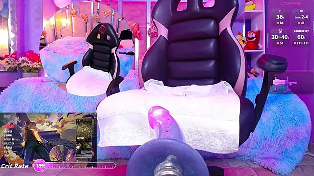 Snapshot of NicoleFerrel chatting on September 27, 4:03 pm NicoleFerrel online show from September 27, 4:03 pm