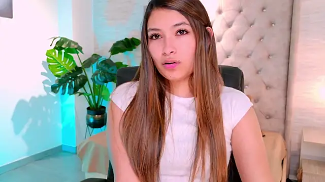 Abrill cute online show from September 13, 2:30 am