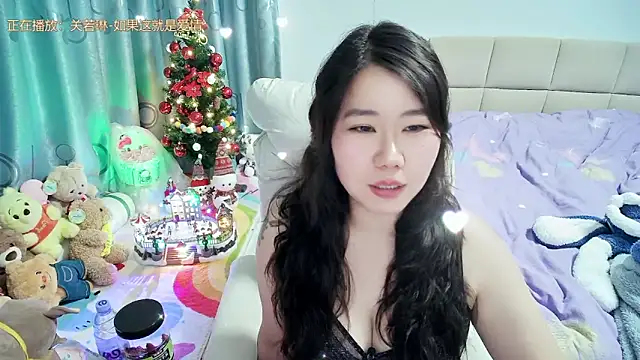 Onlyxixi online show from December 19, 1:58 pm