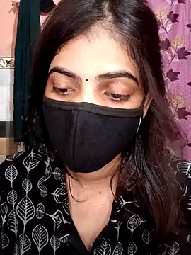 Queen Pooja7 online show from October 3, 5:29 pm