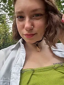 lucy-joy online show from September 21, 12:15 pm