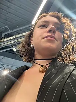 lucy-joy online show from September 28, 2:22 pm