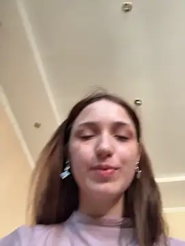 DollyTall online show from March 29, 9:41 am