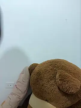 Snapshot of Emily_Taylor2 chatting on September 18, 2:54 am Emily Taylor2 online show from September 18, 2:54 am