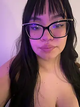 Emily Taylor2 online show from January 9, 1:54 am