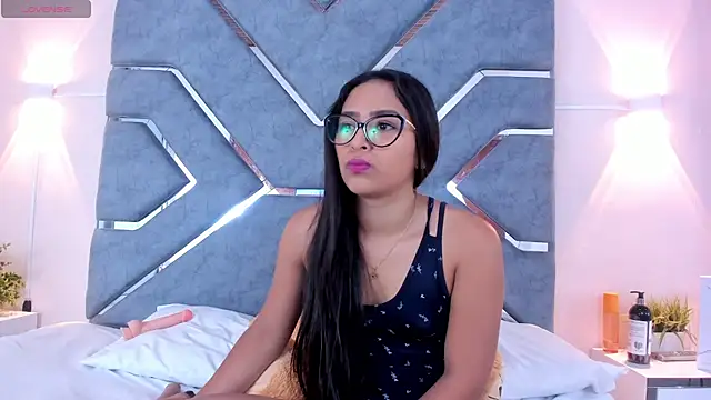 Snapshot of AmyStar1 chatting on October 13, 3:36 pm AmyStar1 online show from October 13, 3:36 pm