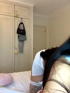 very licious online show from October 26, 11:00 pm