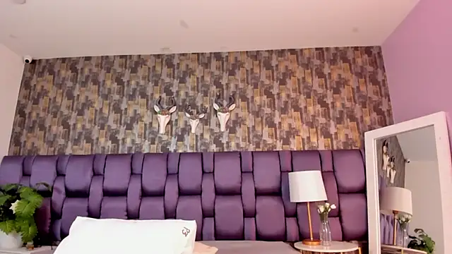 VeraBlazze online show from March 26, 1:35 pm