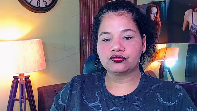 Snapshot of May_fk chatting on October 28, 4:40 am May fk online show from October 28, 4:40 am