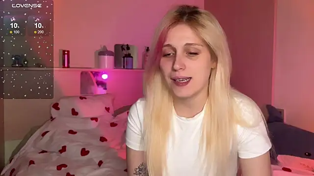  Annabel Myr  online show from October 3, 4:12 pm