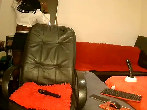 Snapshot of ALICIA_X98 chatting on October 4, 9:15 am ALICIA X98 online show from October 4, 9:15 am