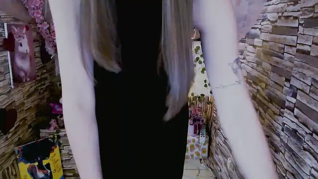 Amanda Bright  online show from September 23, 7:17 am