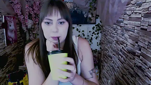 Amanda Bright  online show from September 24, 7:18 am