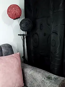 meli  brown online show from September 18, 4:44 am