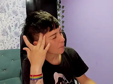  Hannah Hot online show from October 5, 3:00 am