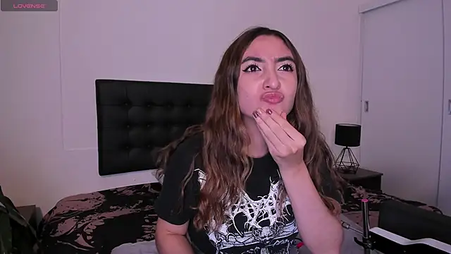 Alice Dickinssonn online show from November 20, 12:39 pm