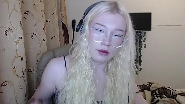 Sasyhk0 online show from December 5, 9:27 pm