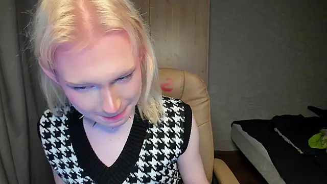 Sasyhk0 online show from January 15, 8:04 pm