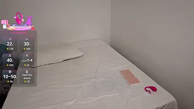 kayleesims  online show from February 18, 2:32 am