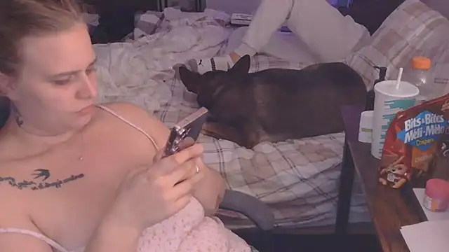 Snapshot of Sexyblonde12344 chatting on October 8, 11:53 pm Sexyblonde12344 online show from October 8, 11:53 pm