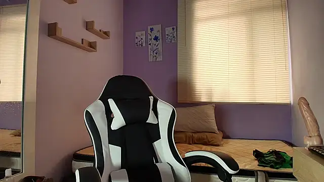 luna desiree online show from October 14, 1:57 pm