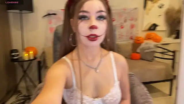 Snapshot of Yummy_Jane chatting on October 31, 1:18 am Yummy Jane online show from October 31, 1:18 am