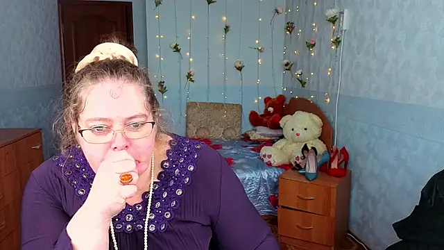 Snapshot of Audrey_Aura chatting on October 5, 9:36 am Audrey Aura online show from October 5, 9:36 am