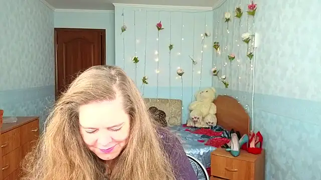 Snapshot of Audrey_Aura chatting on October 14, 5:43 am Audrey Aura online show from October 14, 5:43 am