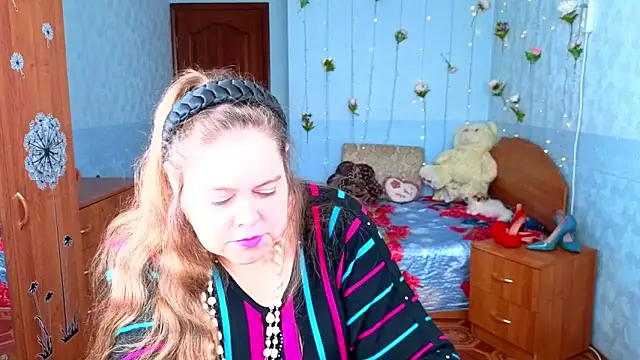 Snapshot of Audrey_Aura chatting on October 19, 6:48 am Audrey Aura online show from October 19, 6:48 am