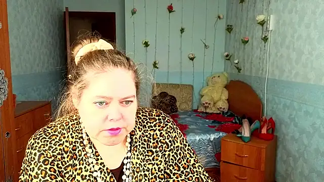 Snapshot of Audrey_Aura chatting on October 15, 6:05 am Audrey Aura online show from October 15, 6:05 am