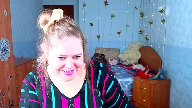 Snapshot of Audrey_Aura chatting on October 20, 6:49 am Audrey Aura online show from October 20, 6:49 am