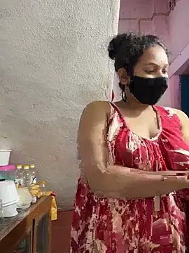 Snapshot of Priyajaanbaby chatting on October 15, 7:22 am Priyajaanbaby online show from October 15, 7:22 am