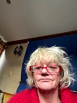 Snapshot of ladyboatlady chatting on September 21, 7:07 am ladyboatlady online show from September 21, 7:07 am