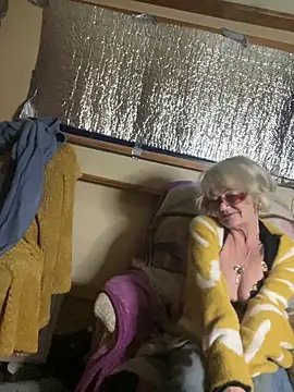 ladyboatlady online show from March 1, 5:56 pm