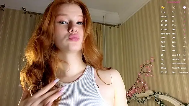 Juuulia  online show from April 15, 12:49 pm