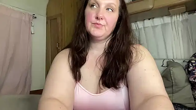 Snapshot of Just_Trudy chatting on October 31, 10:47 pm Just Trudy online show from October 31, 10:47 pm