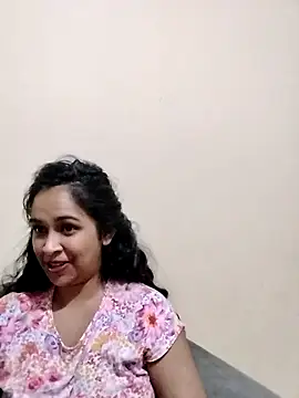 cute indianxo online show from April 5, 6:29 pm