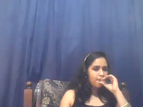 Snapshot of cute_indianxo chatting on October 29, 7:05 pm cute indianxo online show from October 29, 7:05 pm